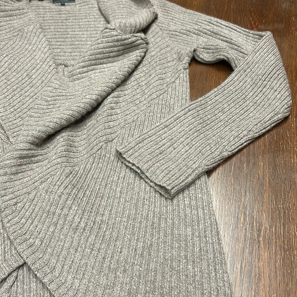 GUESS cardigan - Picture 9 of 10